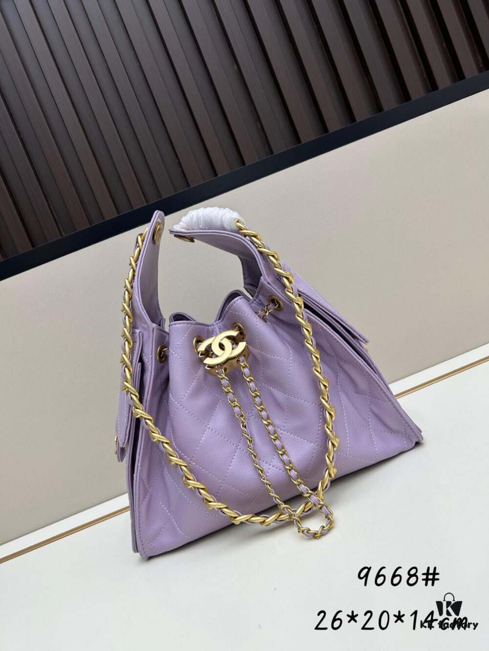 69303e26f09edb6de4c4d5e8 New Chanel 25 Handbag ||| The Rising 'Bag King'