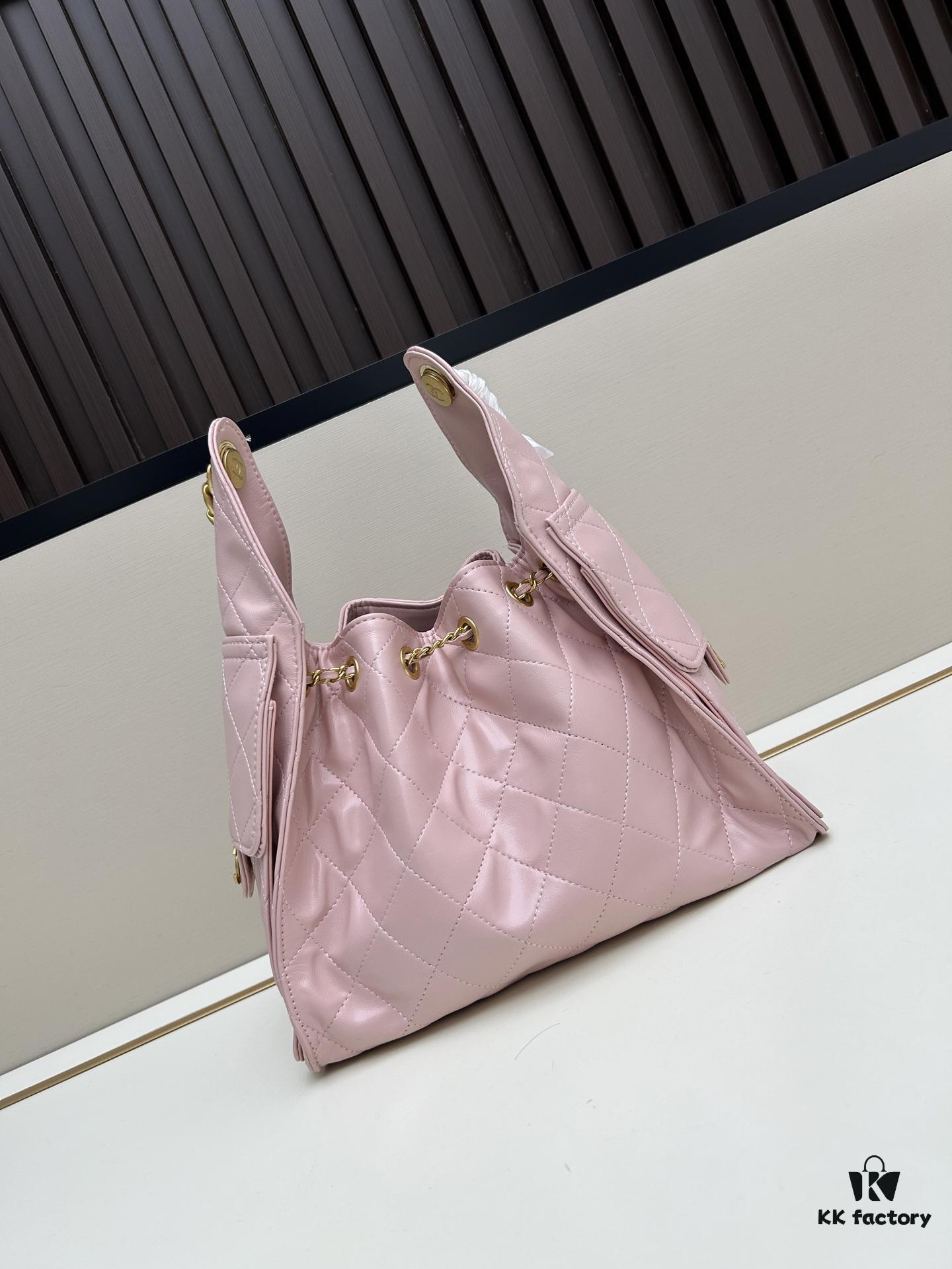 69303e29f09edb6de4c4d5eb New Chanel 25 Handbag ||| The Rising 'Bag King' – The Chanel 25 Bag, the Latest It-Bag Following the 22 Bag!