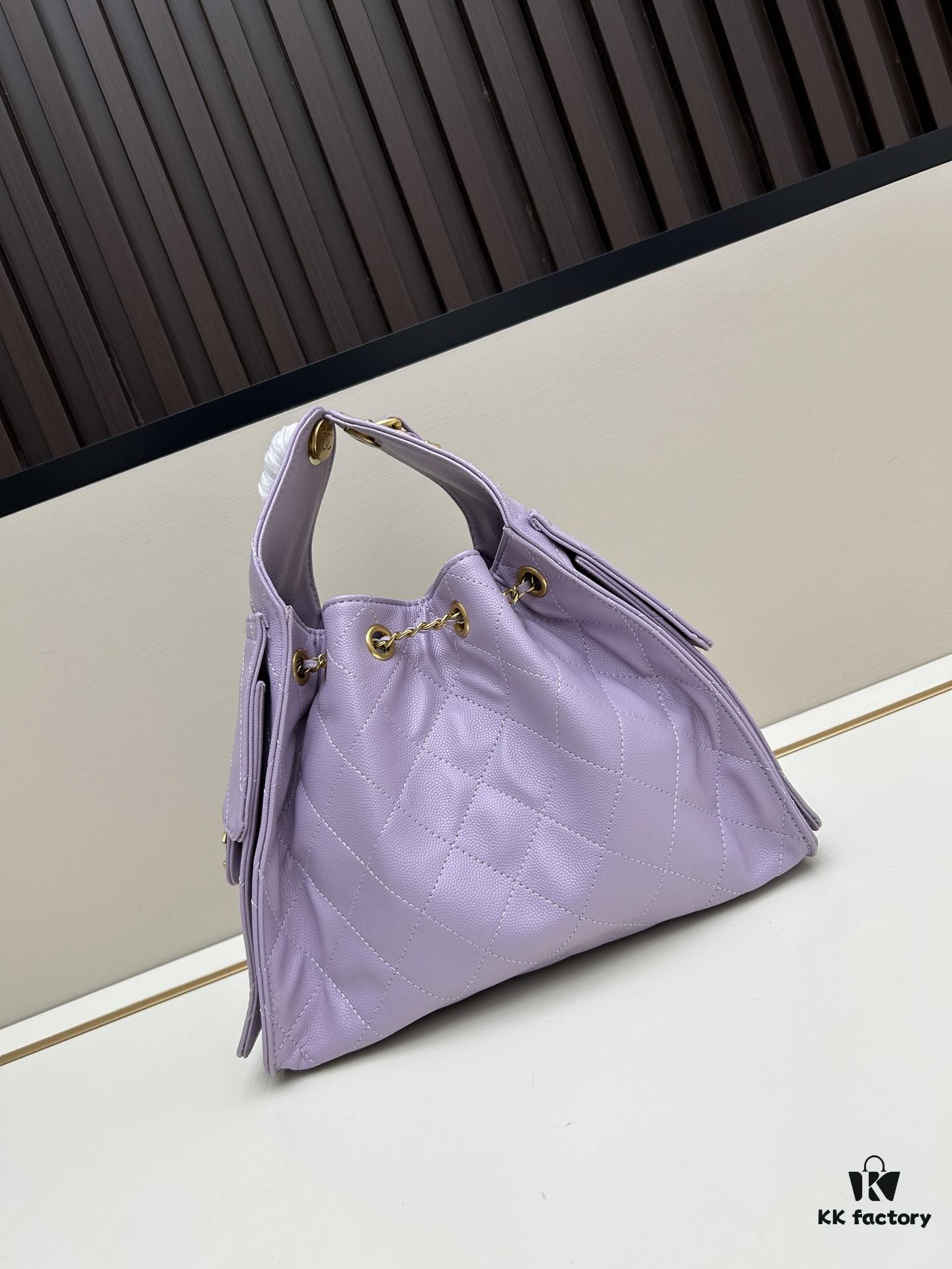 69303e33f09edb6de4c4d5f6 New Chanel 25 Handbag ||| The Rising 'Bag King'