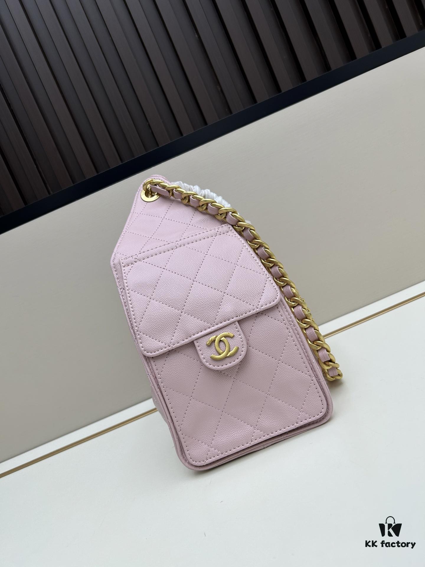 69303e33f09edb6de4c4d5f8 New Chanel 25 Handbag