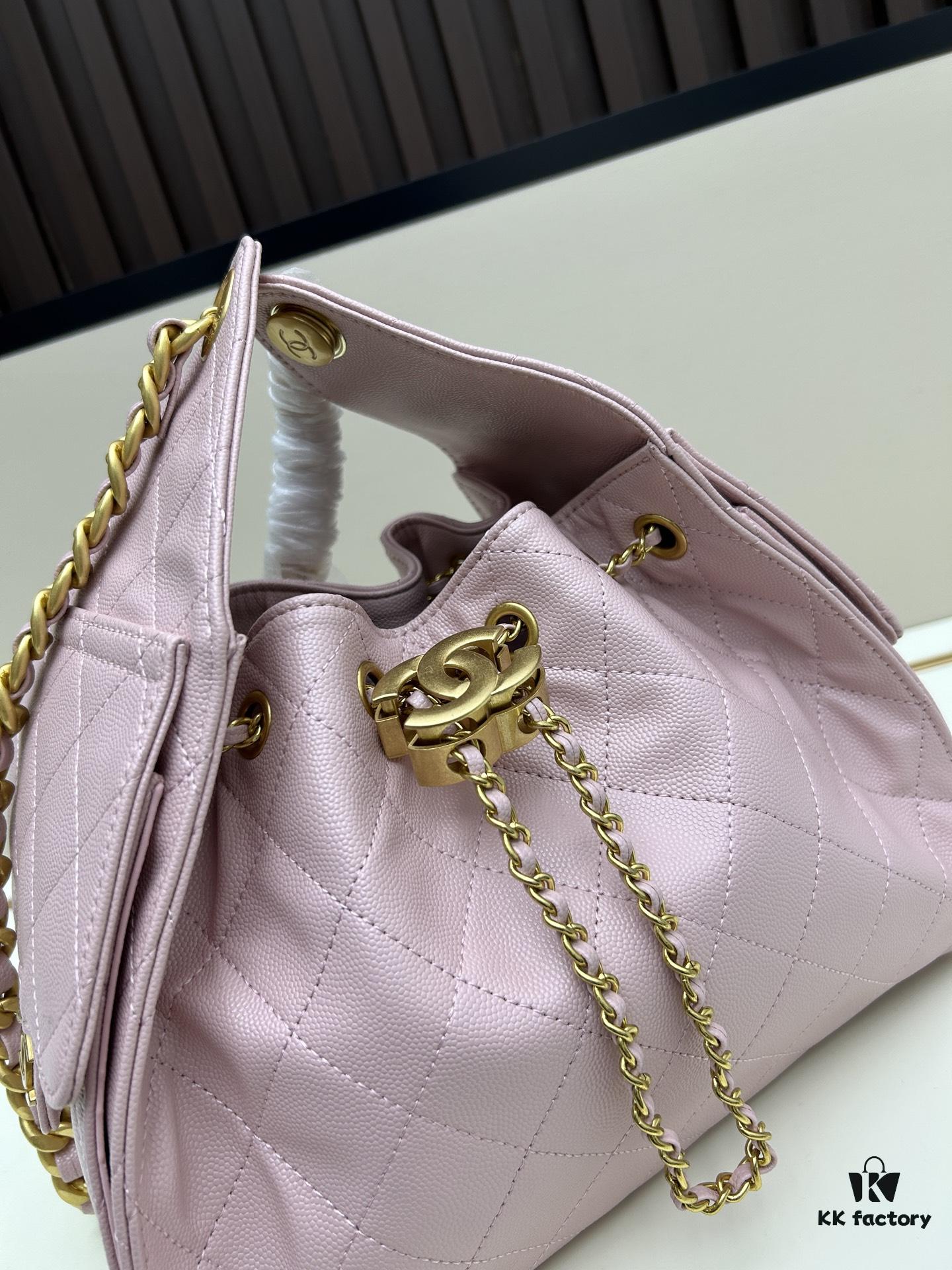 69303e37f09edb6de4c4d5fb New Chanel 25 Handbag