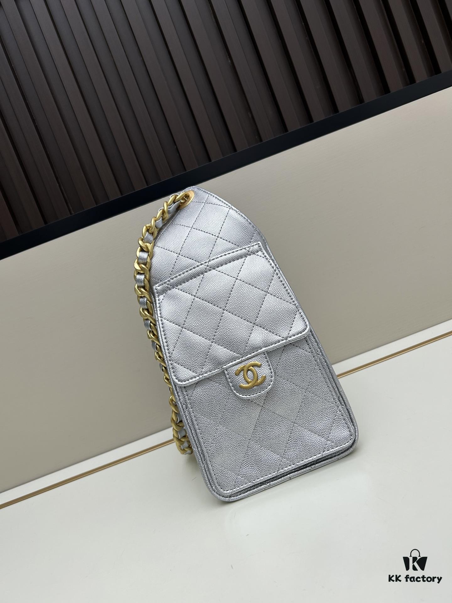 69303e3ef09edb6de4c4d601 New Chanel 25 Handbag