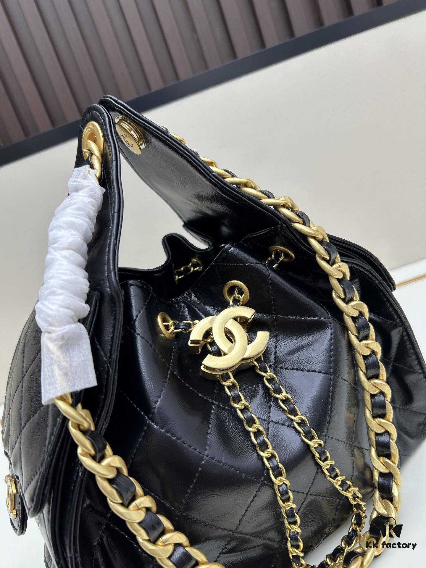 69303e3ff09edb6de4c4d603 New Chanel 25 Handbag