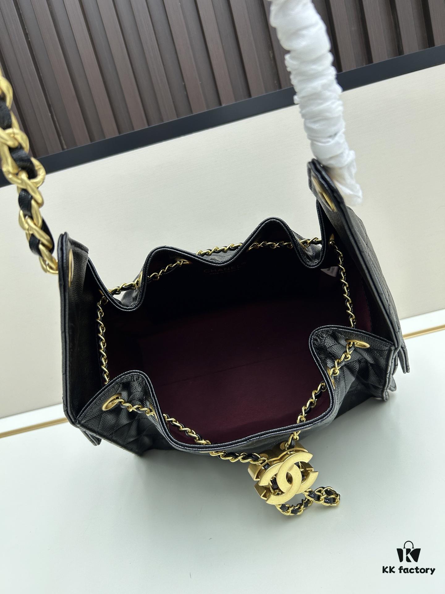 69303e4af09edb6de4c4d60d New Chanel 25 Handbag