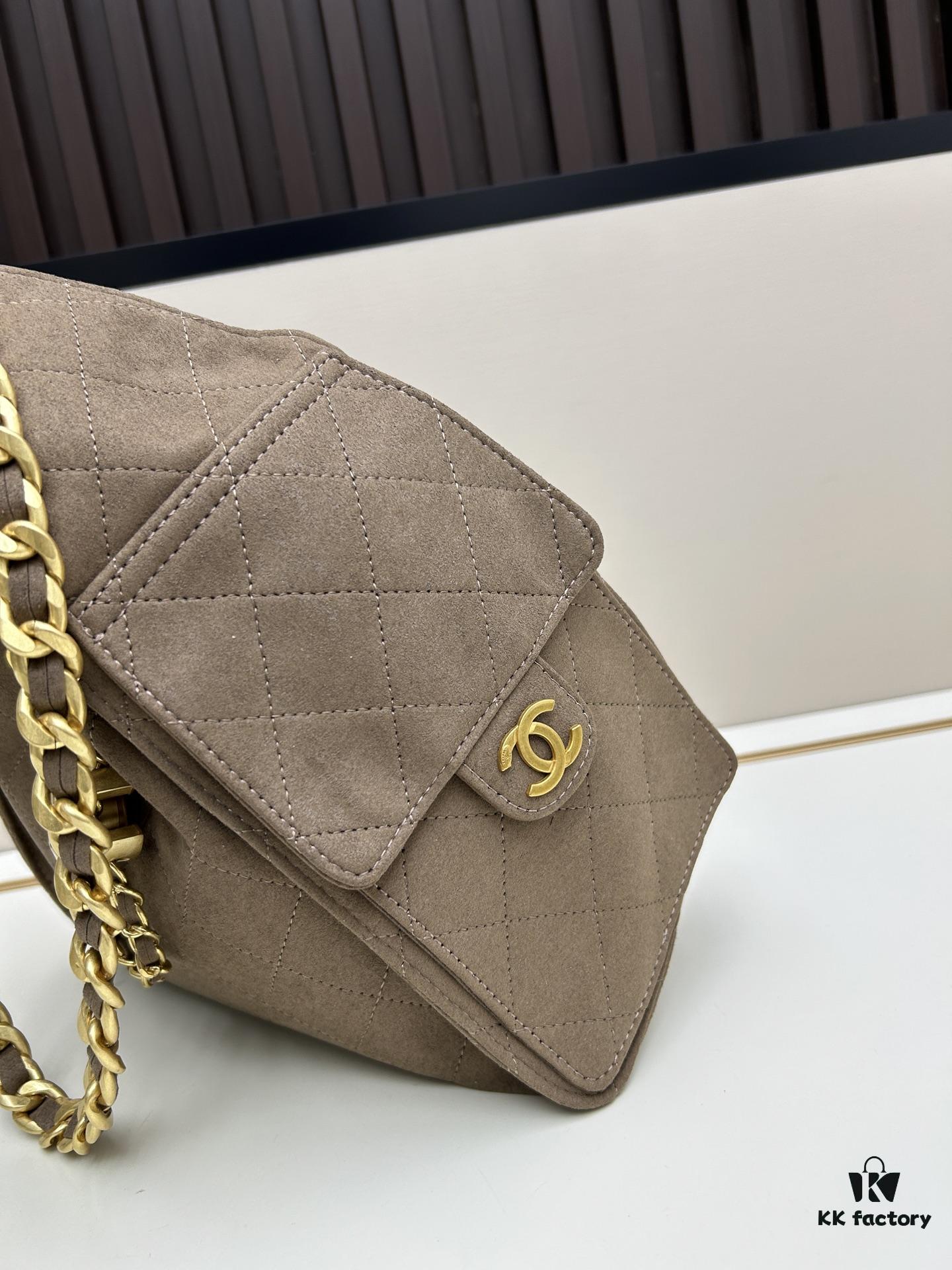 69303e5cf09edb6de4c4d622 New Chanel 25 Handbag ||| The Rising 'It Bag' After the Chanel 22