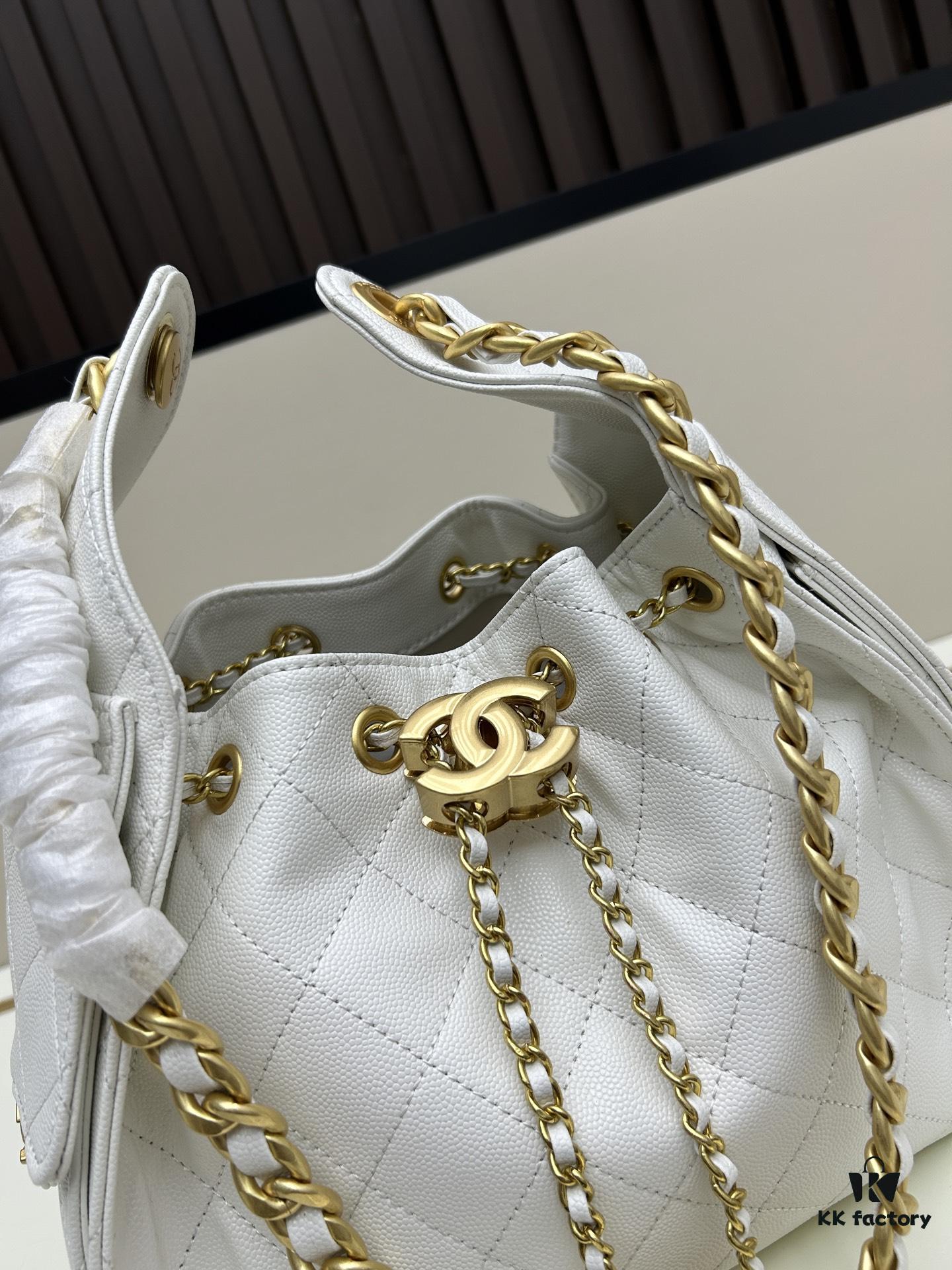 69303e5ff09edb6de4c4d629 New Chanel 25 Handbag