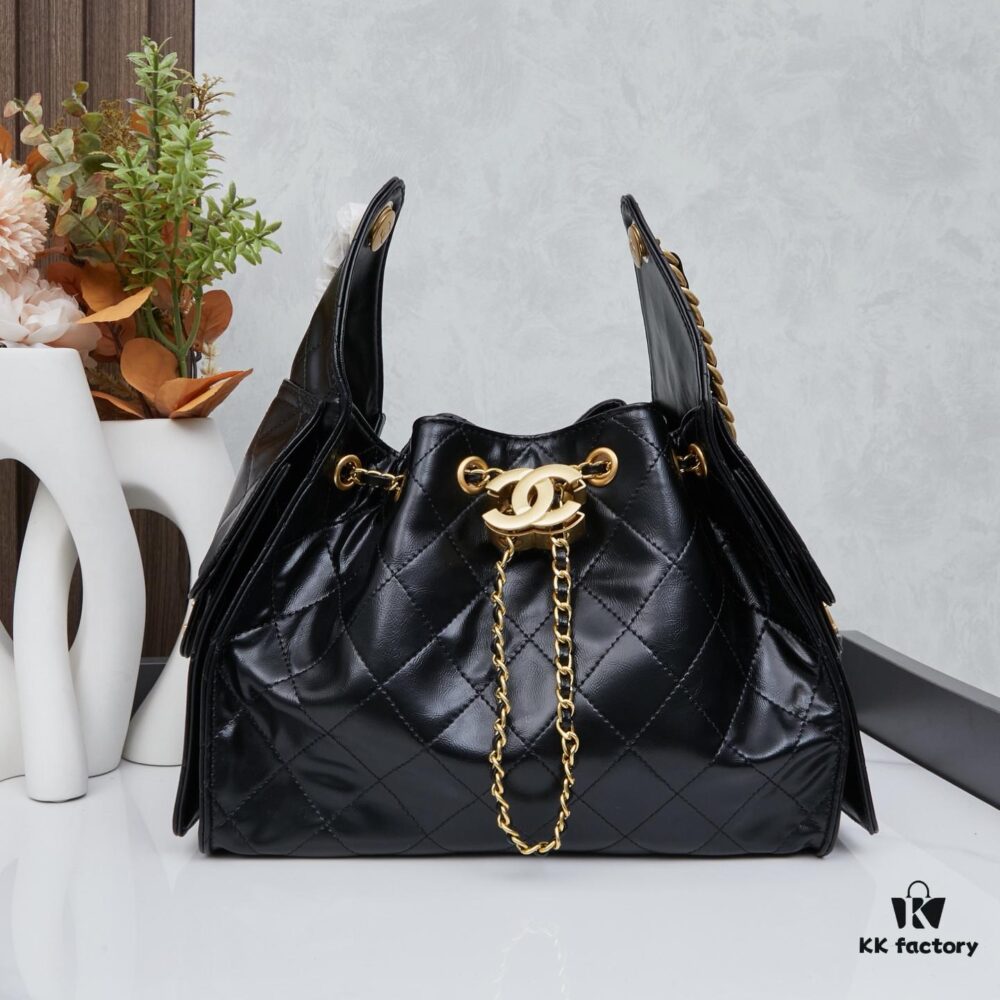 69303e72f09edb6de4c4d642 New Chanel 25 Handbag
