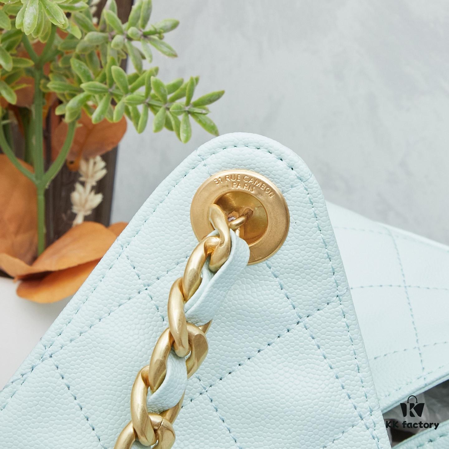 69303e82f09edb6de4c4d658 New Chanel 25 Handbag ||| The Rising 'It Bag' After the Chanel 22