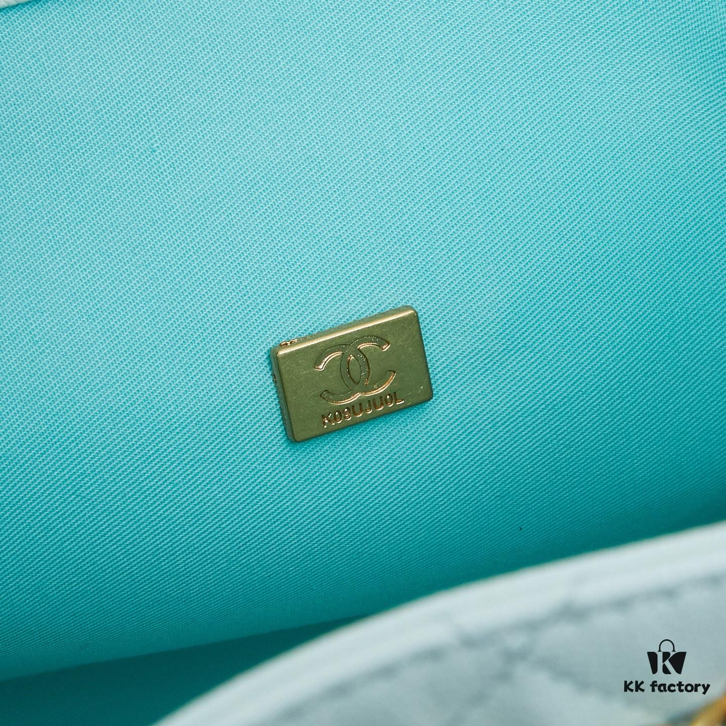 69303e82f09edb6de4c4d659 New Chanel 25 Handbag ||| The Rising 'It Bag' After the Chanel 22