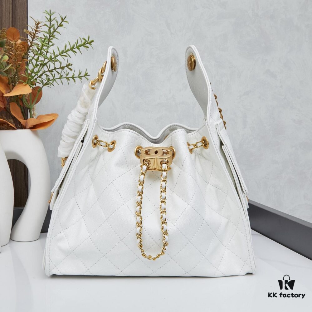 69303ea3f09edb6de4c4d684 New Chanel 25 Handbag