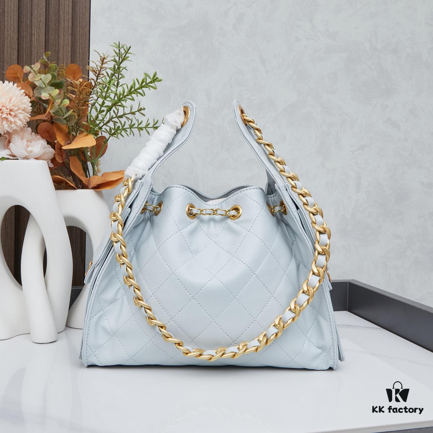 69303ea9f09edb6de4c4d68b New Chanel 25 Handbag