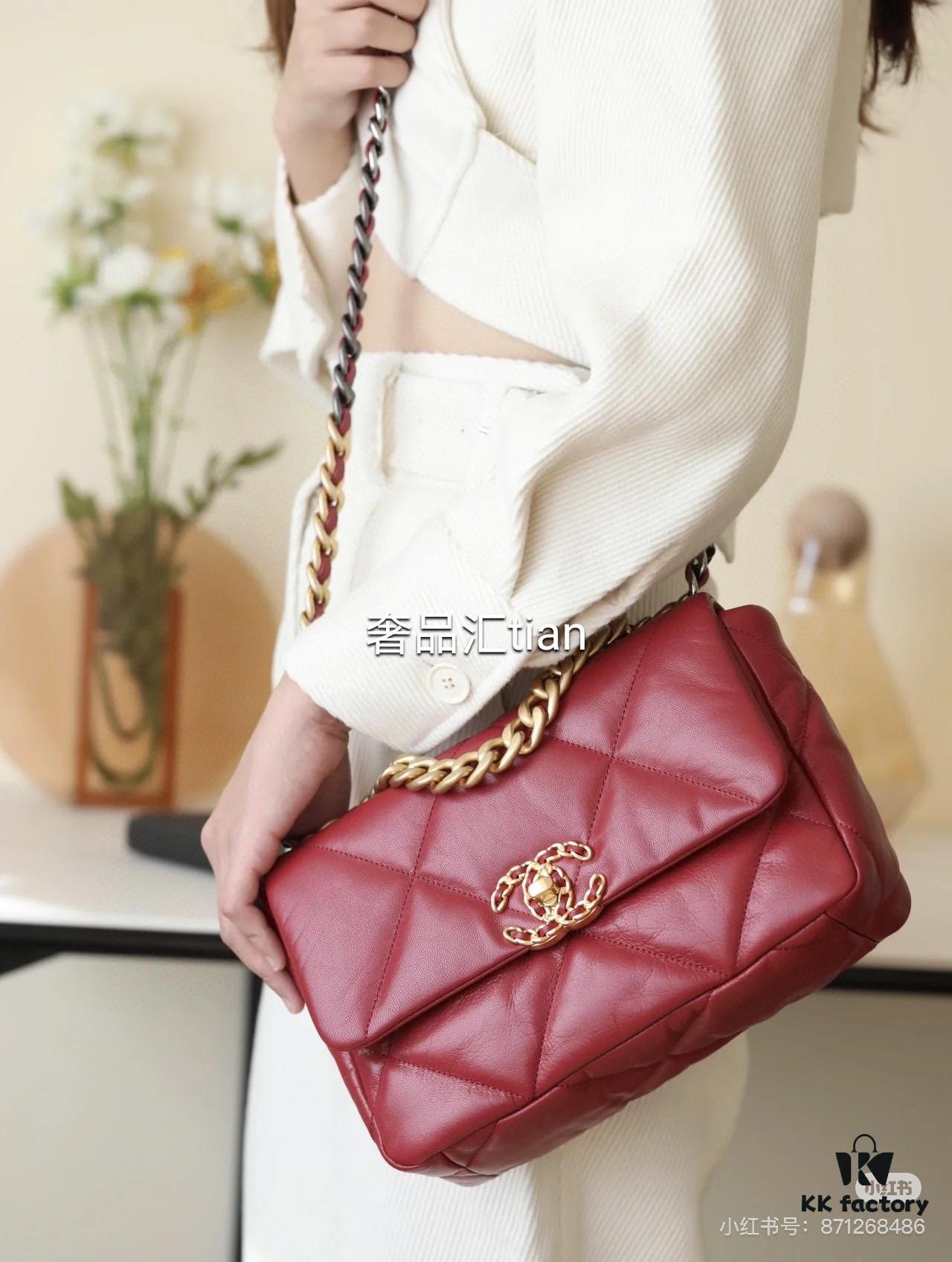 69303ecbf09edb6de4c4d6b1 New Arrival with Box CHANEL Chanel Platinum White 19 Bag