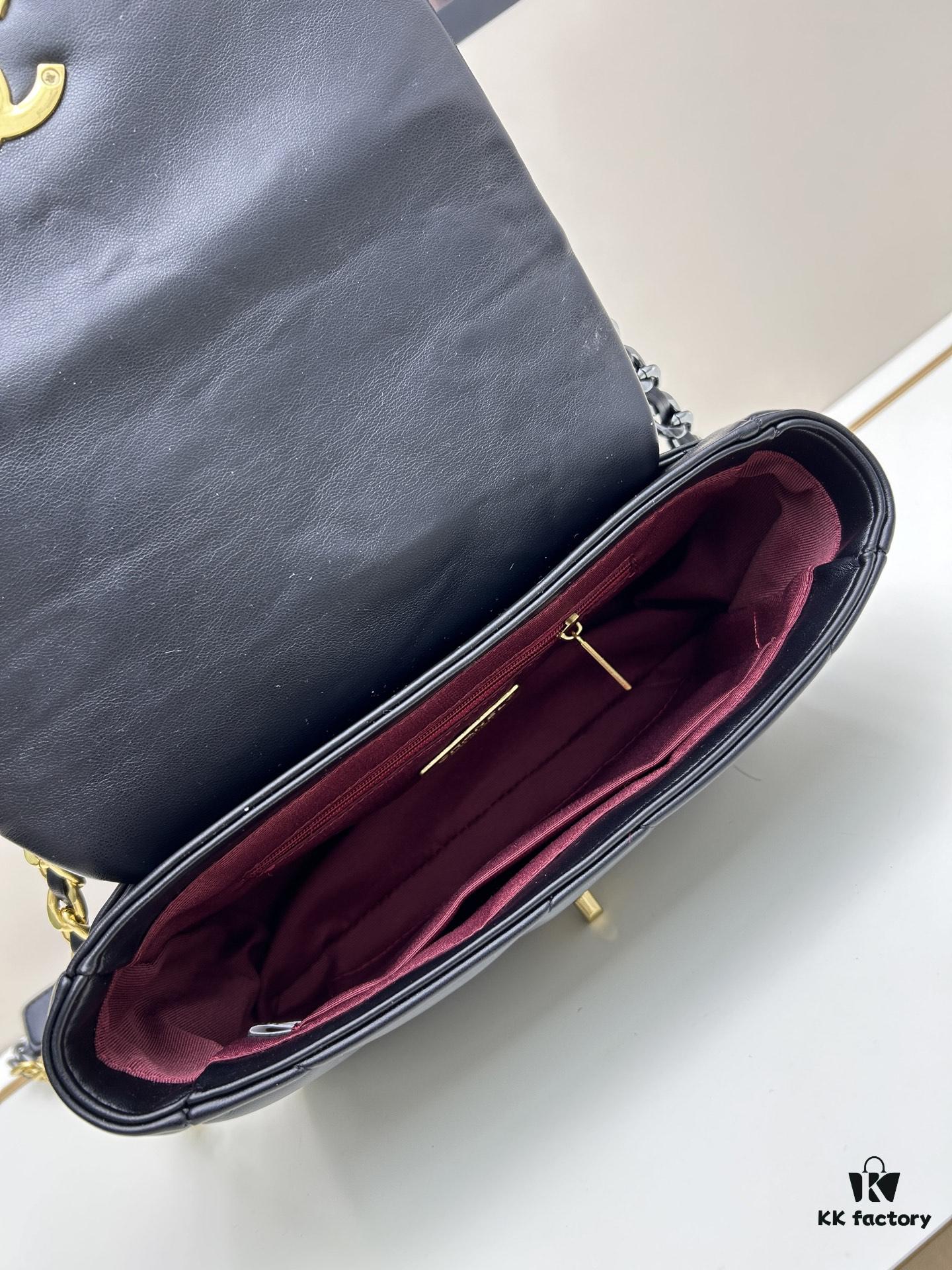 69303ed4f09edb6de4c4d6bb New Arrival with Box CHANEL Chanel Platinum White 19 Bag
