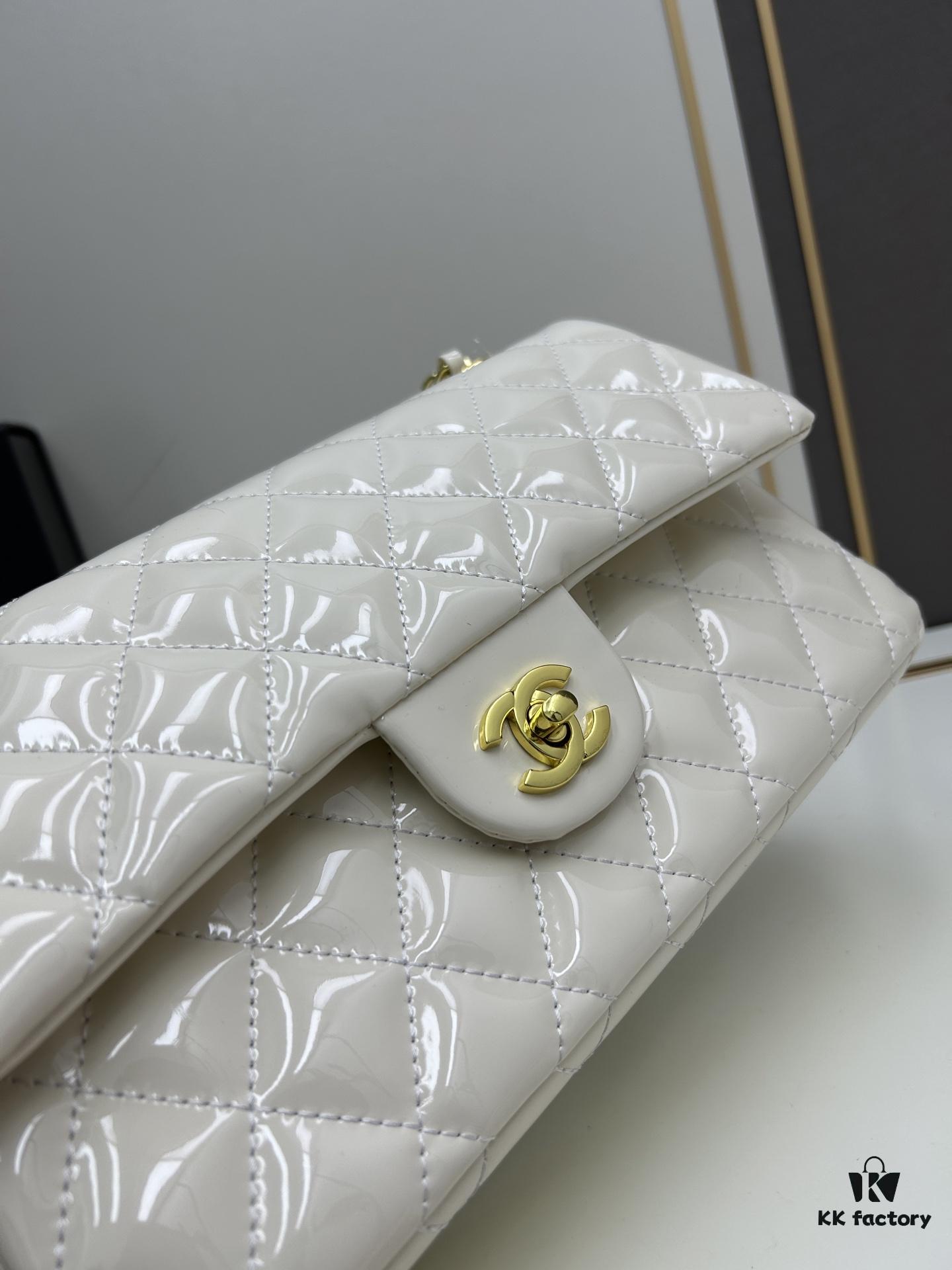 69303f1ef09edb6de4c4d6fb New Arrival with Box Chanel CF Classic Must-Have 'Goddess Bag' Loved by Fashion Icons