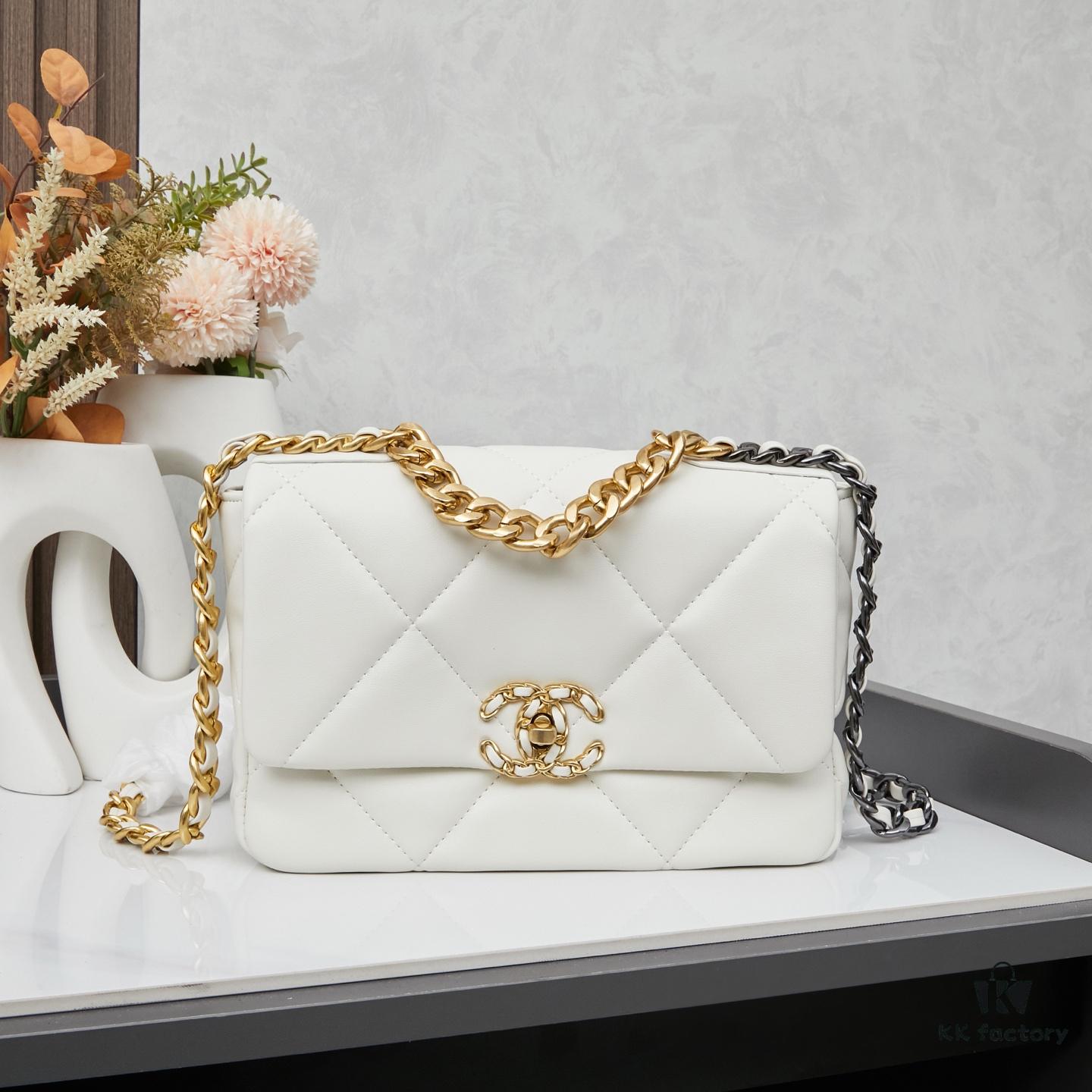 69303f2df09edb6de4c4d706 New Arrival with Box CHANEL Chanel Platinum White 19 Bag