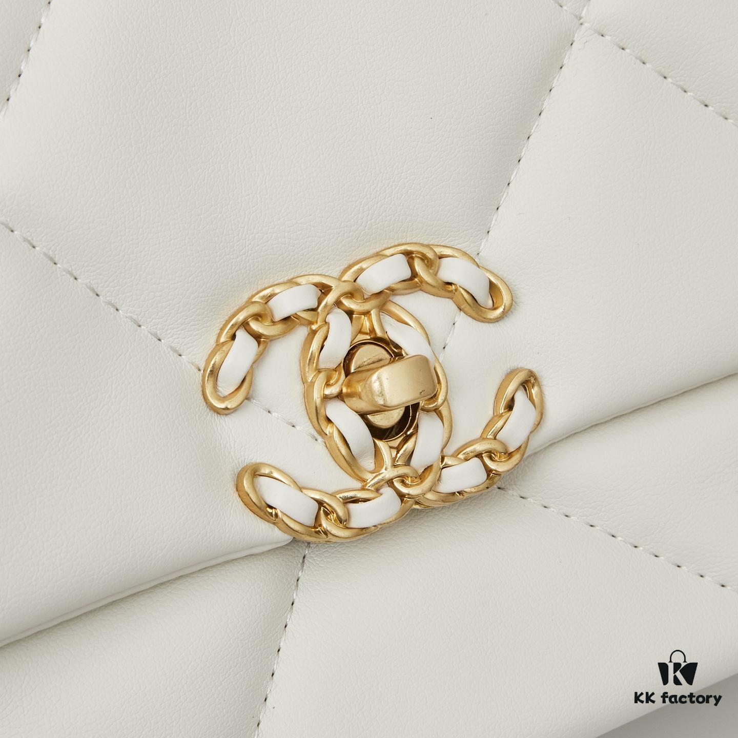 69303f34f09edb6de4c4d70c New Arrival with Box CHANEL Chanel Platinum White 19 Bag