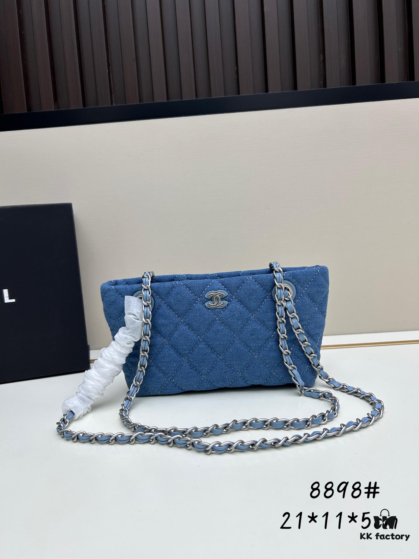 69303f4df09edb6de4c4d725 Chanel 25C Mini Tote Bag with Box