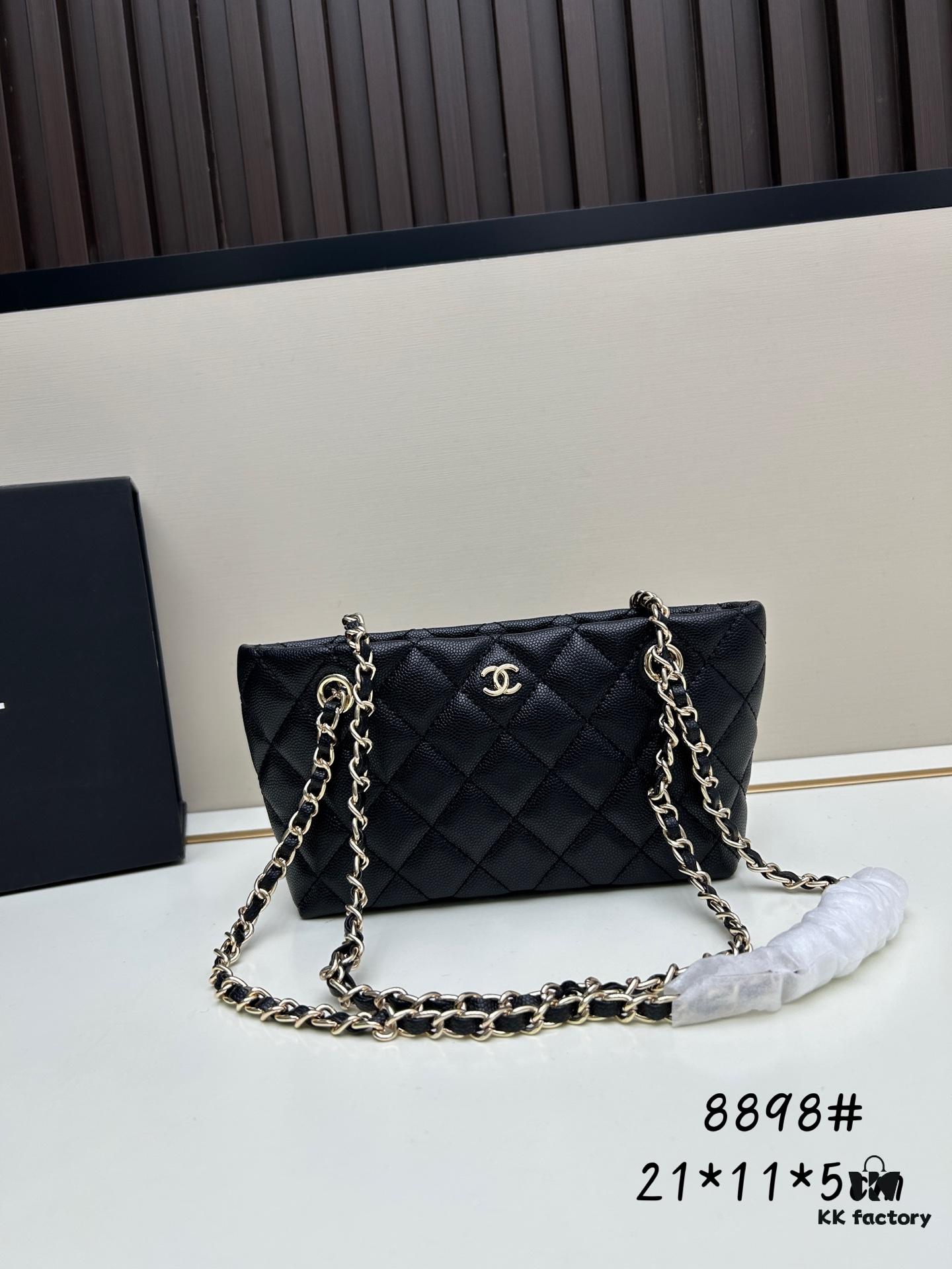 69303f4ff09edb6de4c4d727 Chanel 25C Mini Tote Over One Hundred Thousand - Stylish and Practical Small Bag with Box