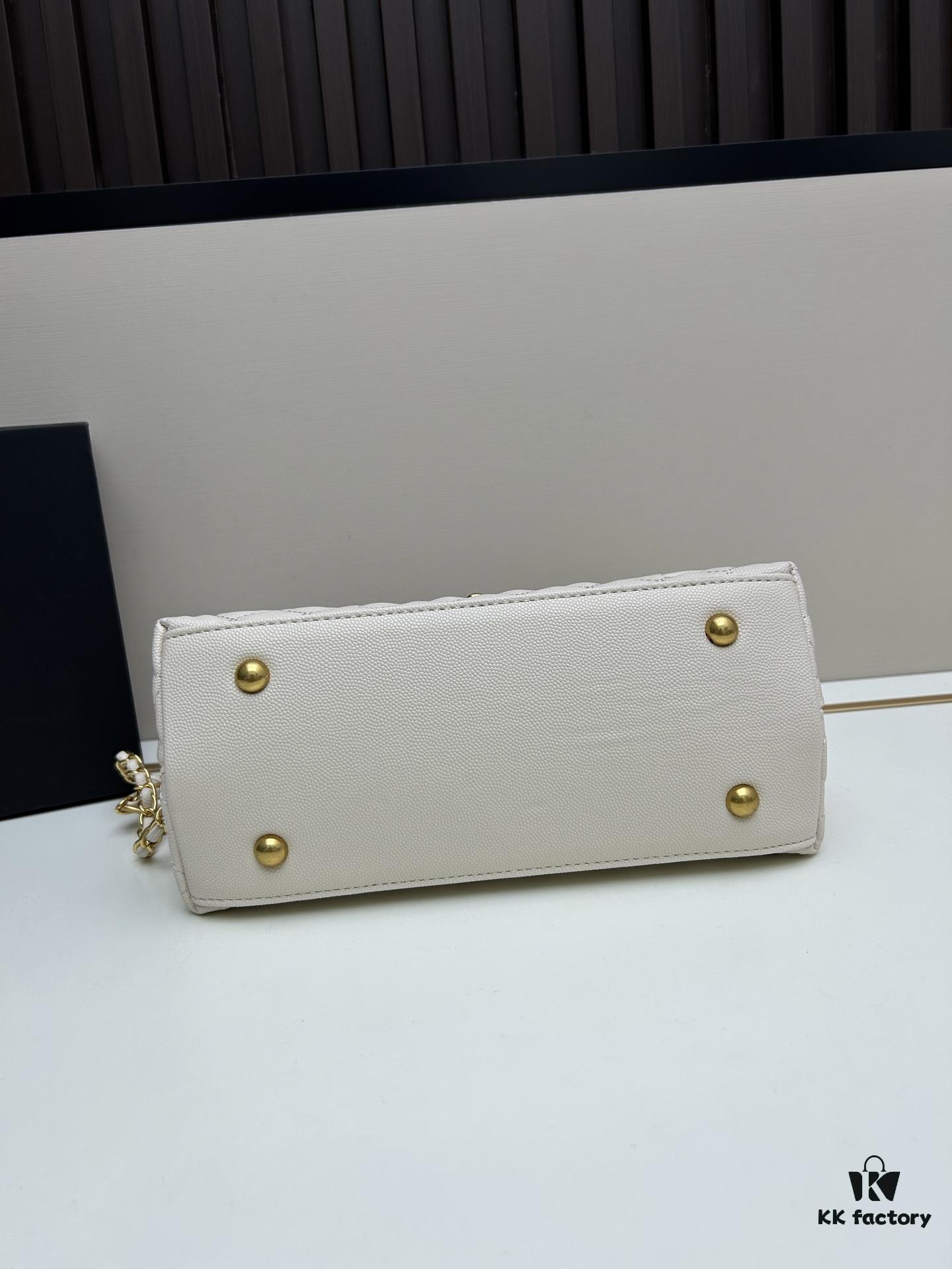 69303faef09edb6de4c4d779 Chanel Coco Handle with Box, Black Calfskin with Red Handle