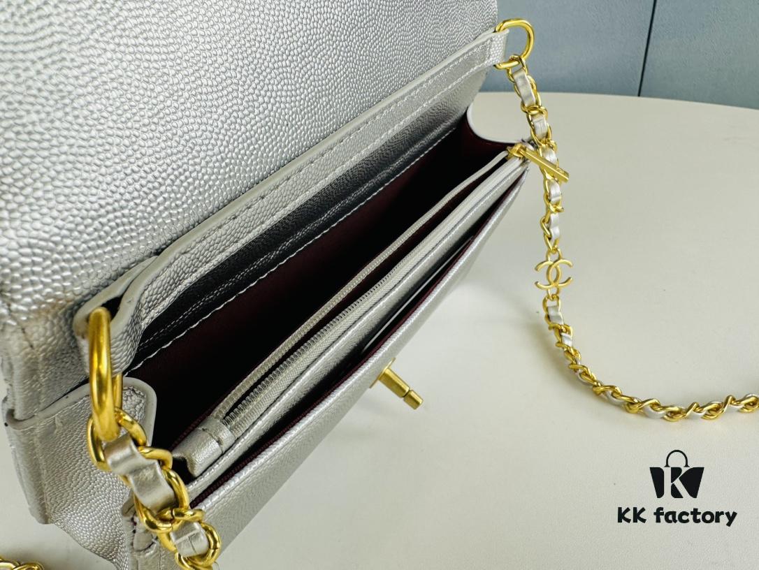 69304088f09edb6de4c4d83e New Arrival Recommended Today 🌸 CHANEL 23K Camellia Clasp Underarm Bag