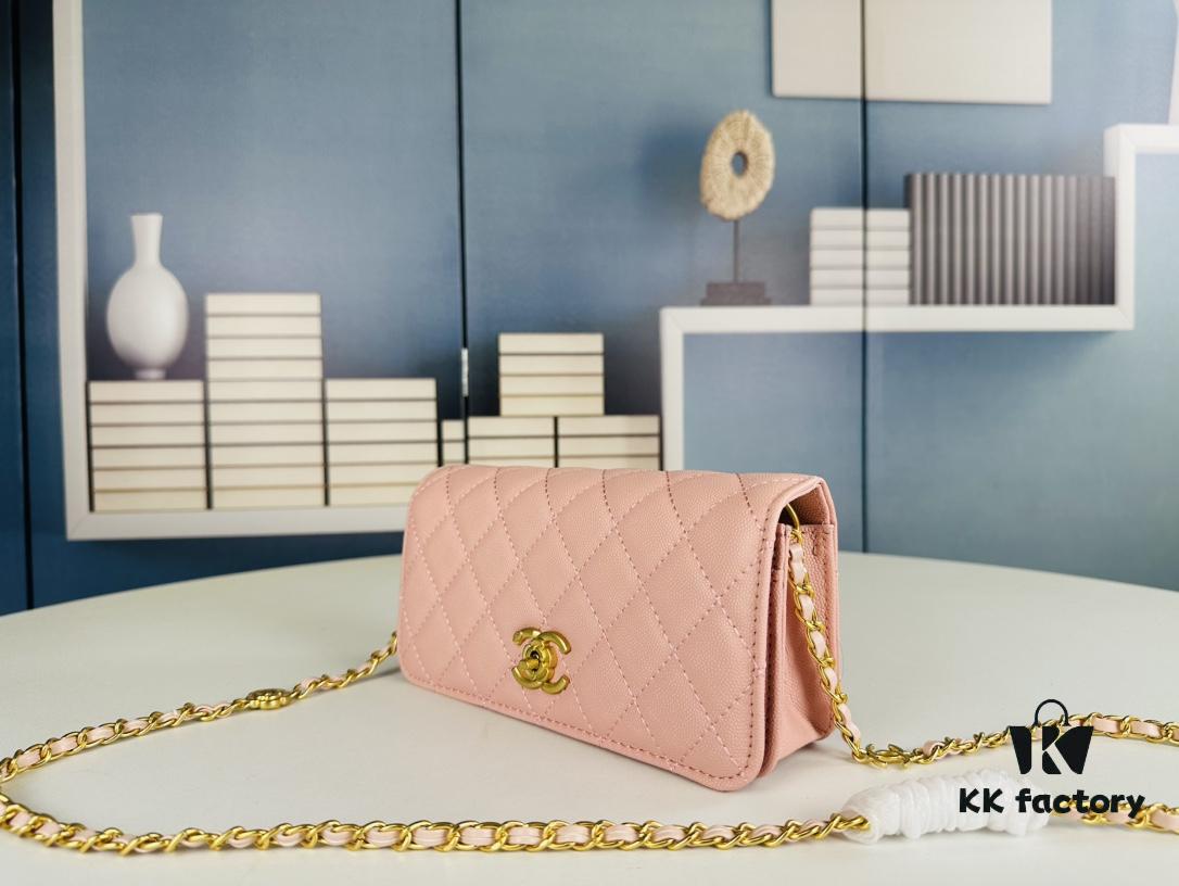 69304092f09edb6de4c4d84b New Arrival Today's Recommendation 🌸 CHANEL 23K Camellia Clasp Underarm Bag