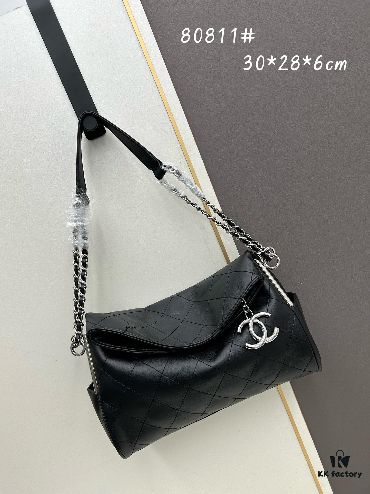693040daf09edb6de4c4d886 New Small Size Chanel Black Silver Exterior Stitching Hobo Bag ②size