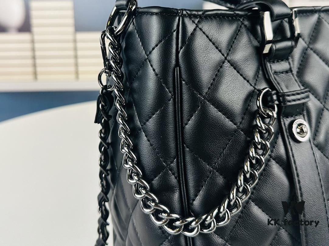 693041f0f09edb6de4c4d949 New Chanel Handle WOC Bag