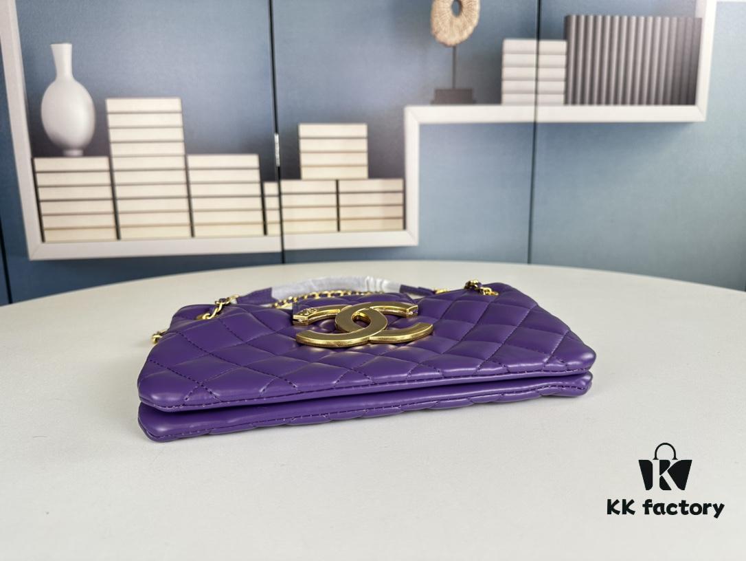 6930423cf09edb6de4c4d9a9 New Arrival Large 210 Small 200 40,000+ Followers Chanel 24C Retro Oversized Logo Horizontal Chain Bag