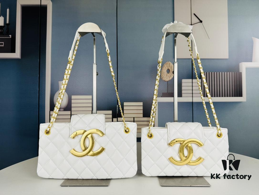 6930423cf09edb6de4c4d9aa New Arrival Large Size 210 Small Size 200 40,000+ into Chanel 24C Retro Oversized Logo Horizontal Chain Bag