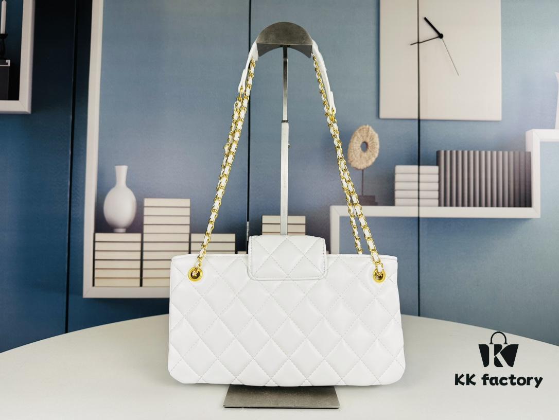 69304242f09edb6de4c4d9b3 New Arrival Large Size 210 Small Size 200 40,000+ into Chanel 24C Retro Oversized Logo Horizontal Chain Bag