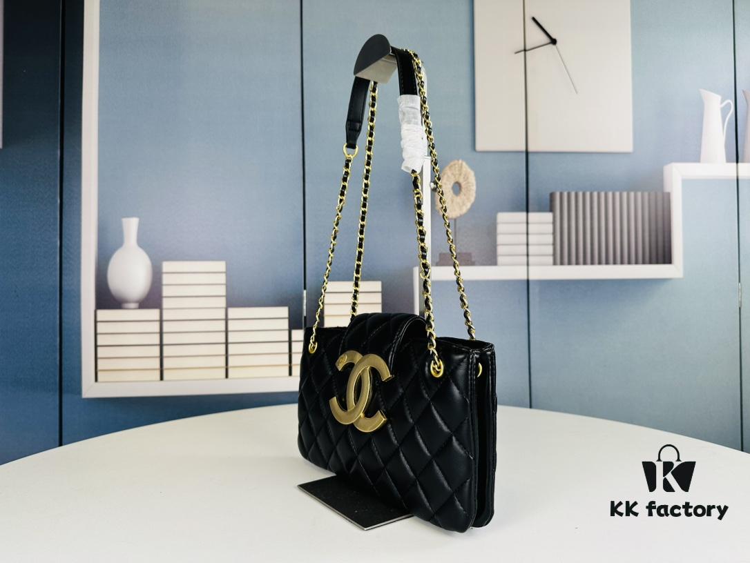 69304244f09edb6de4c4d9b5 New Arrival Large 210 Small 200 4W+ Likes Chanel 24C Retro Oversized Logo Horizontal Chain Bag