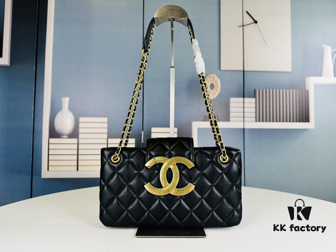 69304244f09edb6de4c4d9b6 New Arrival Large 210 Small 200 4W+ Likes Chanel 24C Retro Oversized Logo Horizontal Chain Bag