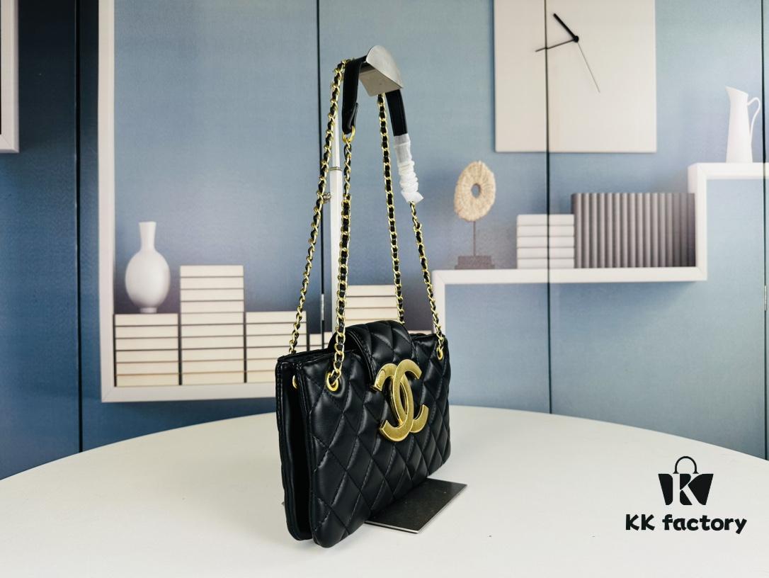 69304245f09edb6de4c4d9b7 New Arrival Large 210 Small 200 4W+ Likes Chanel 24C Retro Oversized Logo Horizontal Chain Bag