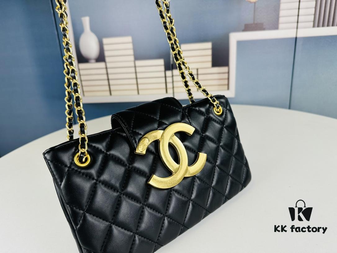 69304246f09edb6de4c4d9b9 New Arrival Large 210 Small 200 4W+ Likes Chanel 24C Retro Oversized Logo Horizontal Chain Bag