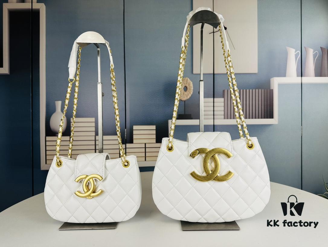 69304250f09edb6de4c4d9c4 Small Chanel 24C Vintage Messenger Bag