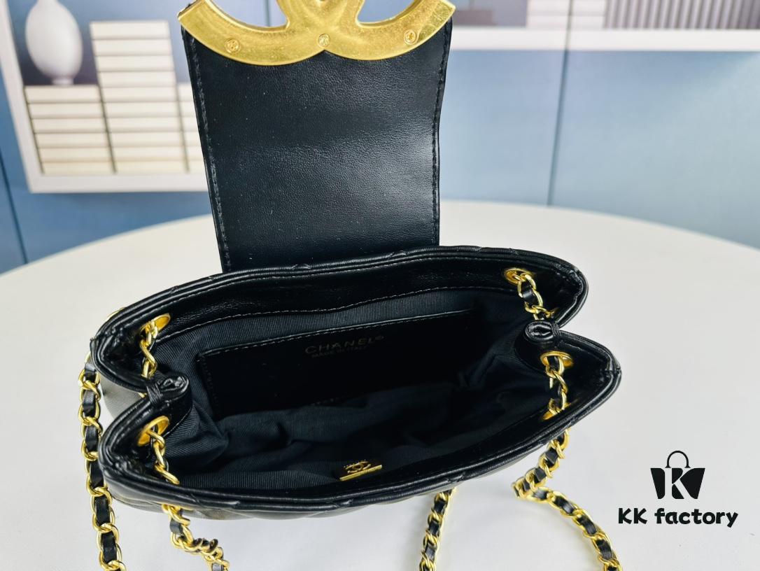 6930426bf09edb6de4c4d9da Small Chanel 24C Vintage Messenger Bag