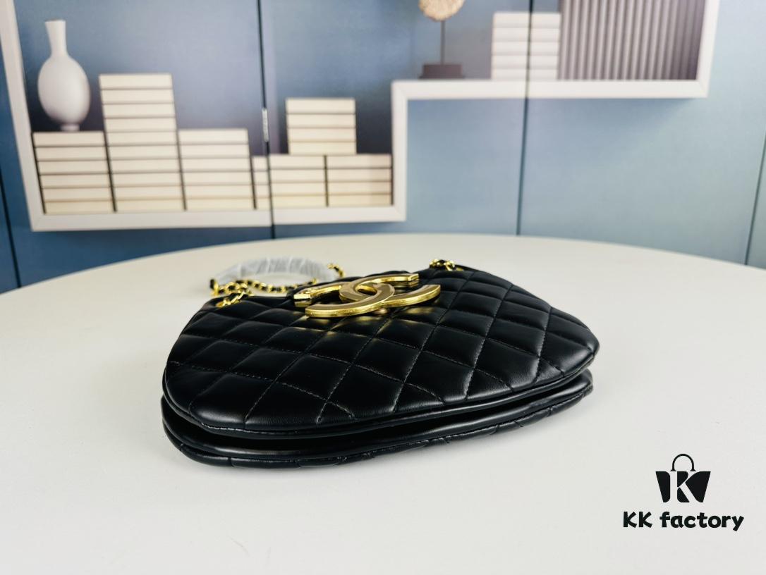 6930426cf09edb6de4c4d9dc Large Chanel 24C Vintage Messenger Bag
