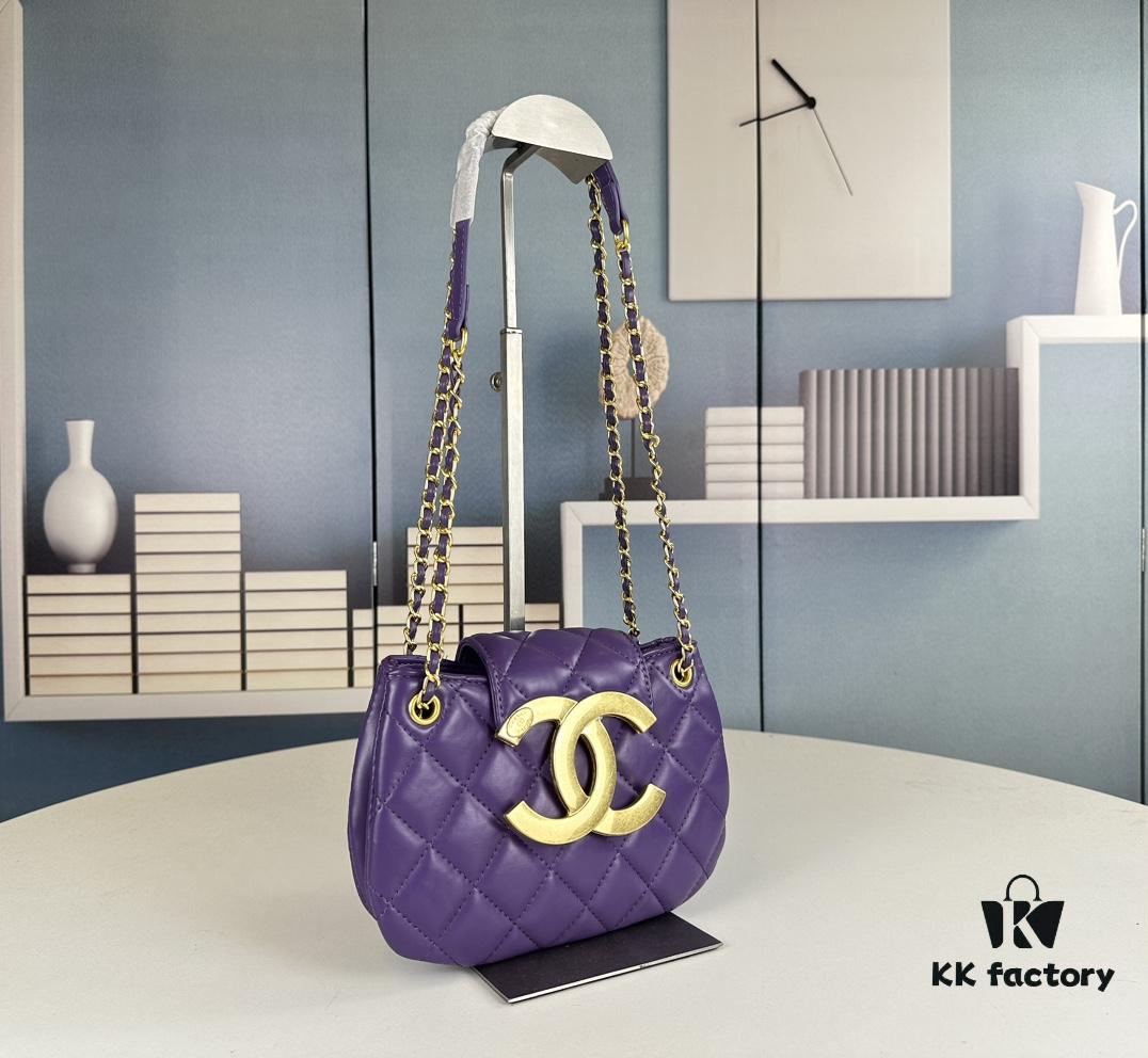 6930427cf09edb6de4c4d9e8 Small Chanel 24C Vintage Messenger Bag
