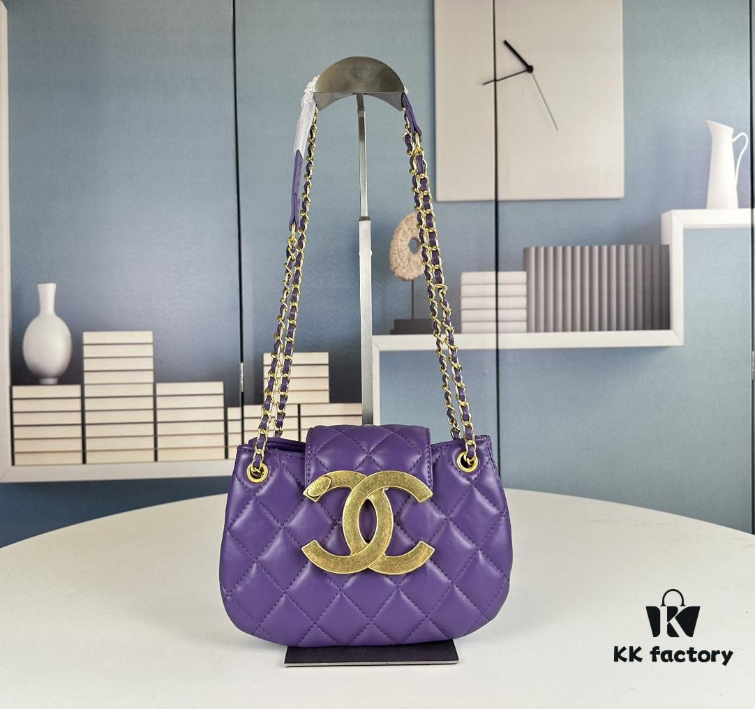 6930427cf09edb6de4c4d9e9 Small Chanel 24C Vintage Messenger Bag