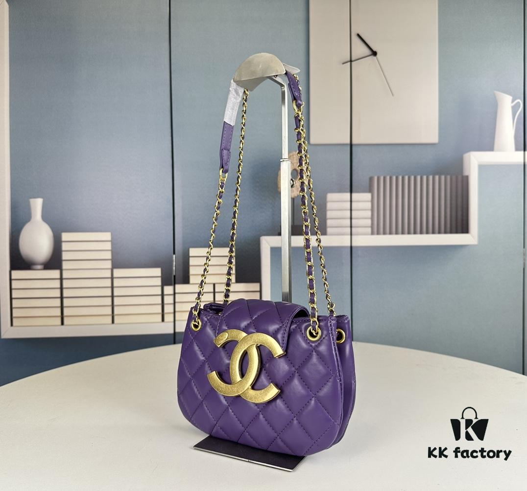 6930427cf09edb6de4c4d9eb Small Chanel 24C Vintage Messenger Bag