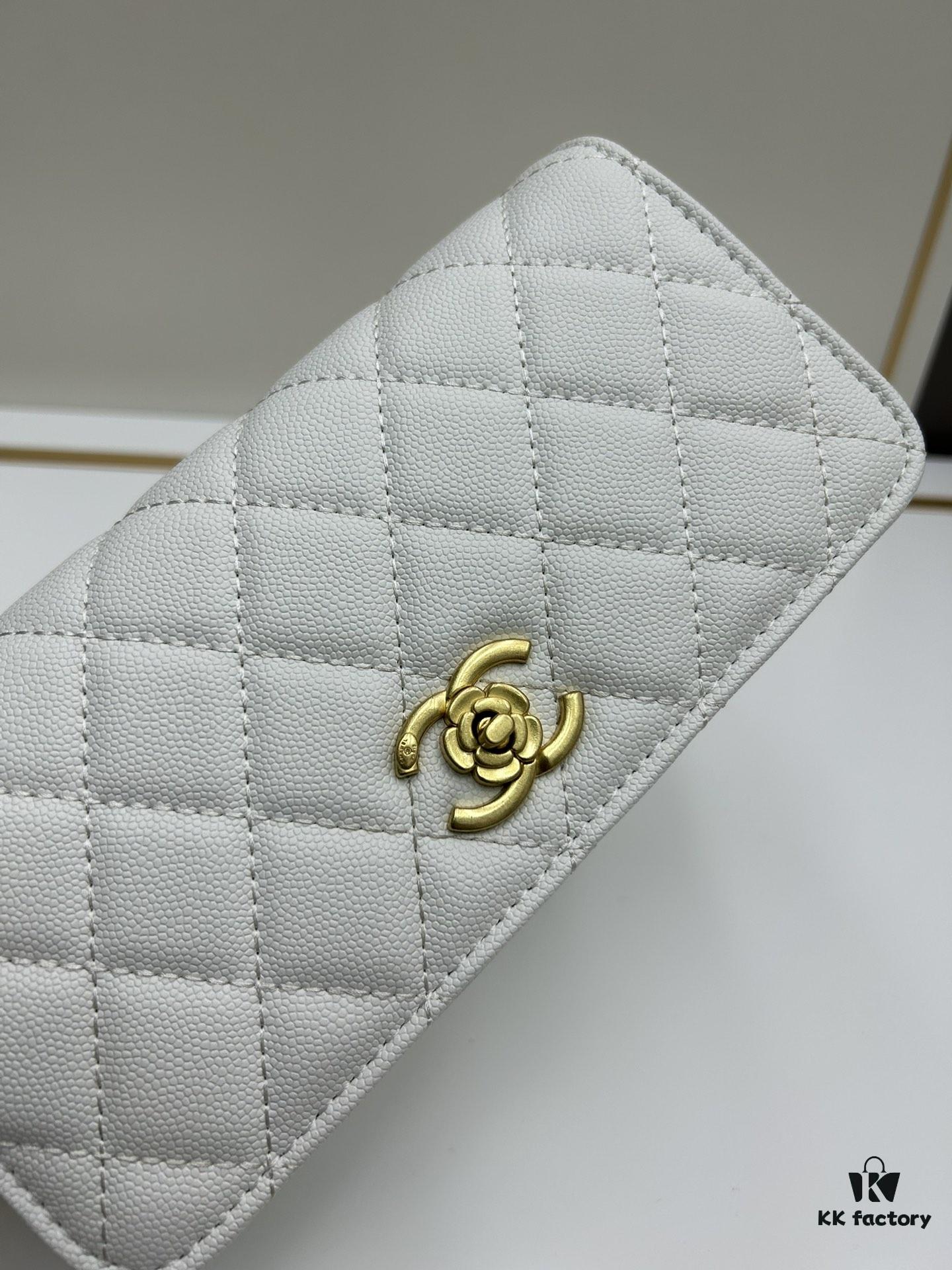693042bdf09edb6de4c4da19 New Arrival Today's Recommendation 🌸 CHANEL 23K Camellia Clasp Underarm Bag