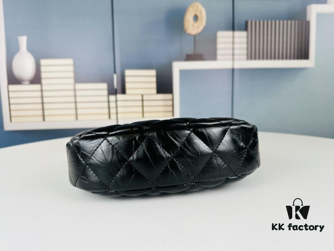 693042f5f09edb6de4c4da5e New Chanel 23K | This Season's Must-Have Hobo Shoulder Bag