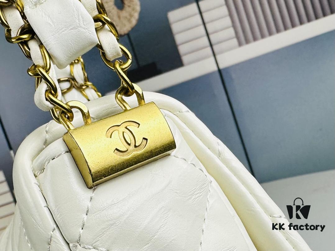 693042fef09edb6de4c4da6c New Arrival Today's Recommendation | Chanel 23k Thick Chain Square Flap Bag