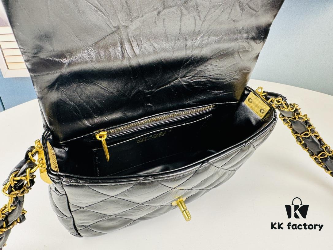 69304305f09edb6de4c4da77 New Arrival Today's Recommendation | Chanel 23k Chunky Chain Square Bag