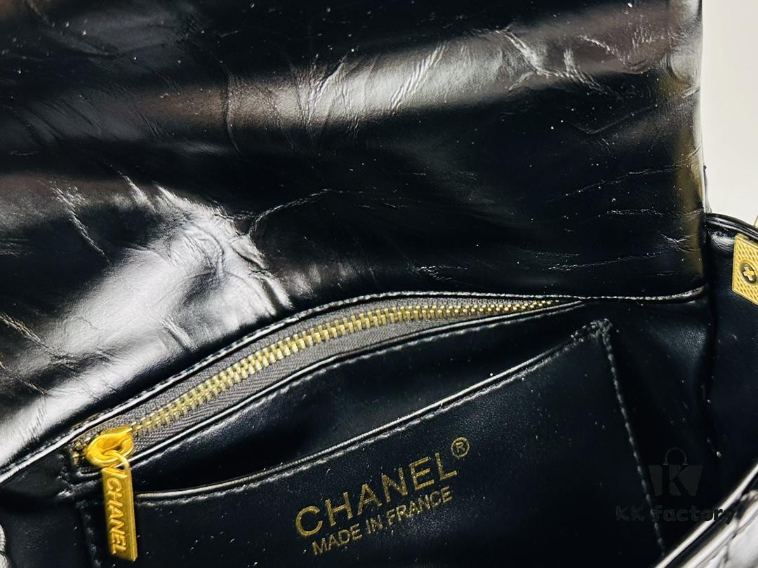 69304305f09edb6de4c4da79 New Arrival Today's Recommendation | Chanel 23k Chunky Chain Square Bag