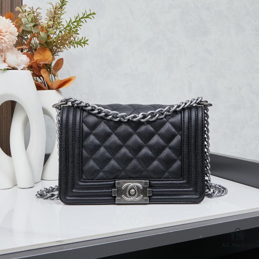 69304363f09edb6de4c4dadd New Arrival Timeless CHANEL Le Boy ||| Small Size