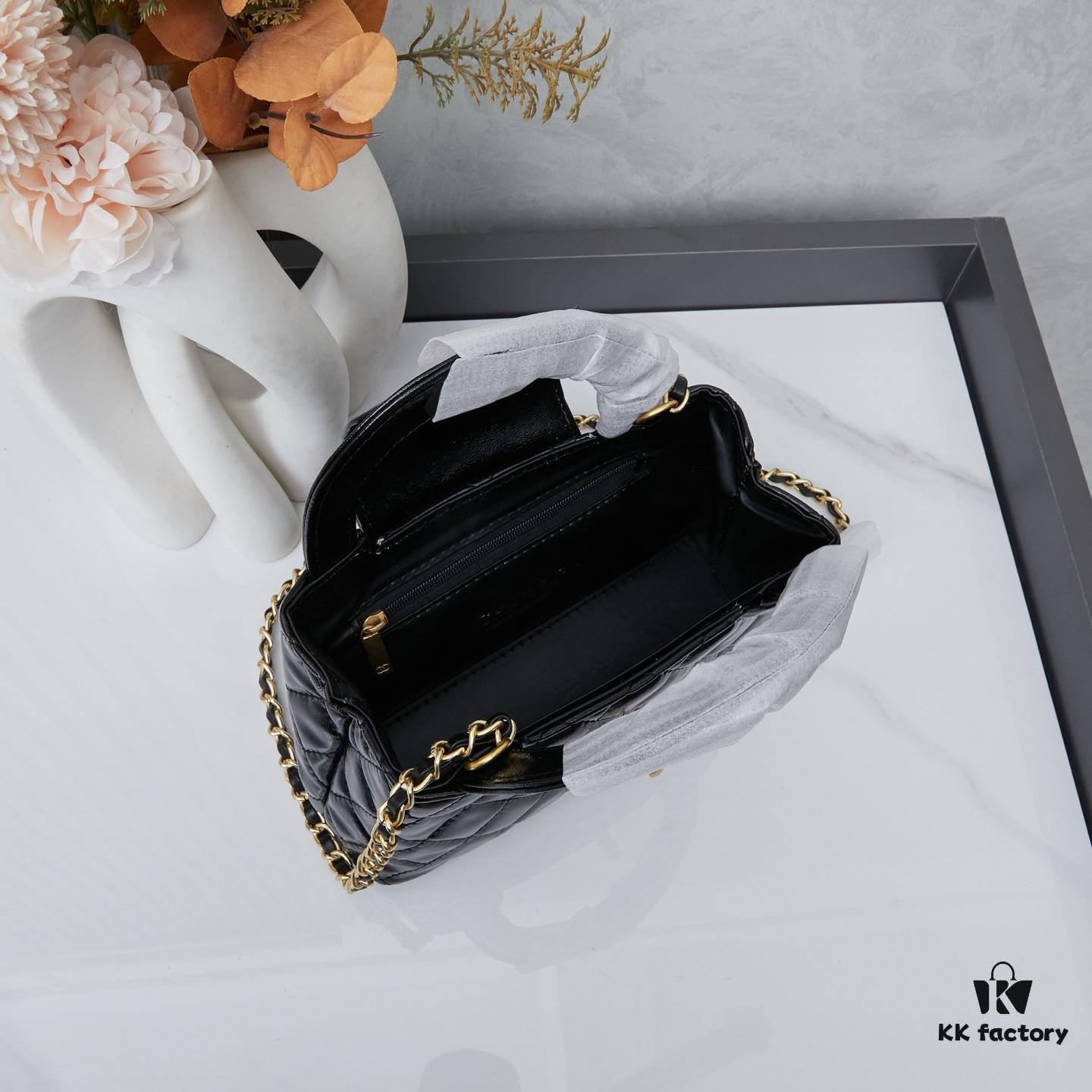 693043cff09edb6de4c4db51 New Arrival with Box CHANEL 23 Kelly Chain Bag