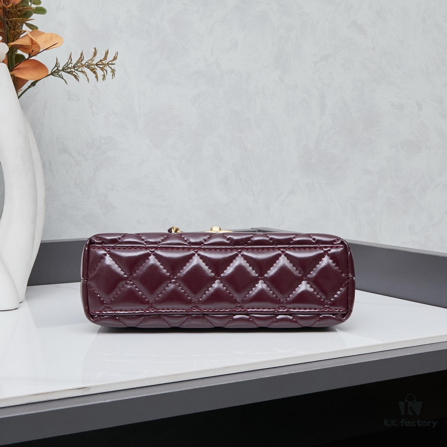 693043ddf09edb6de4c4db5f New CHANEL 23 Kelly Chain Bag with Box