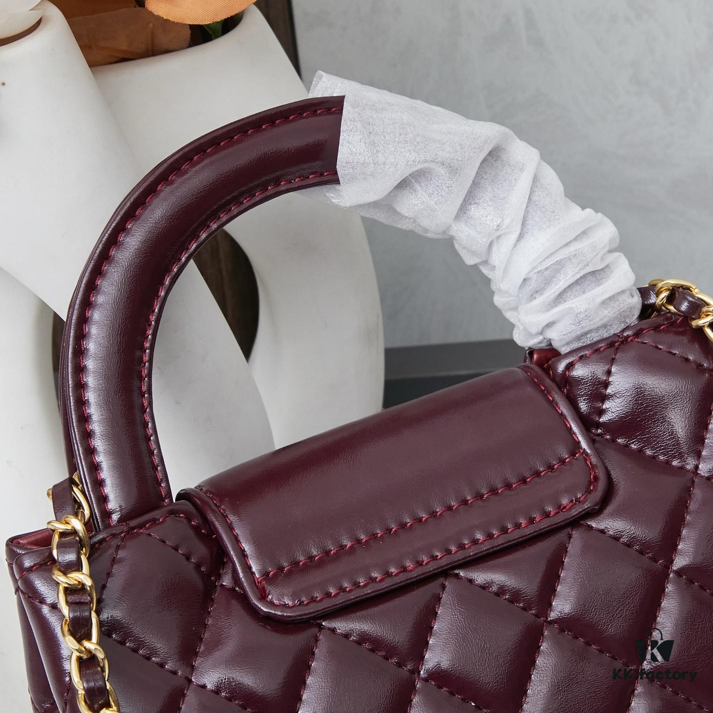 693043e0f09edb6de4c4db62 New CHANEL 23 Kelly Chain Bag with Box