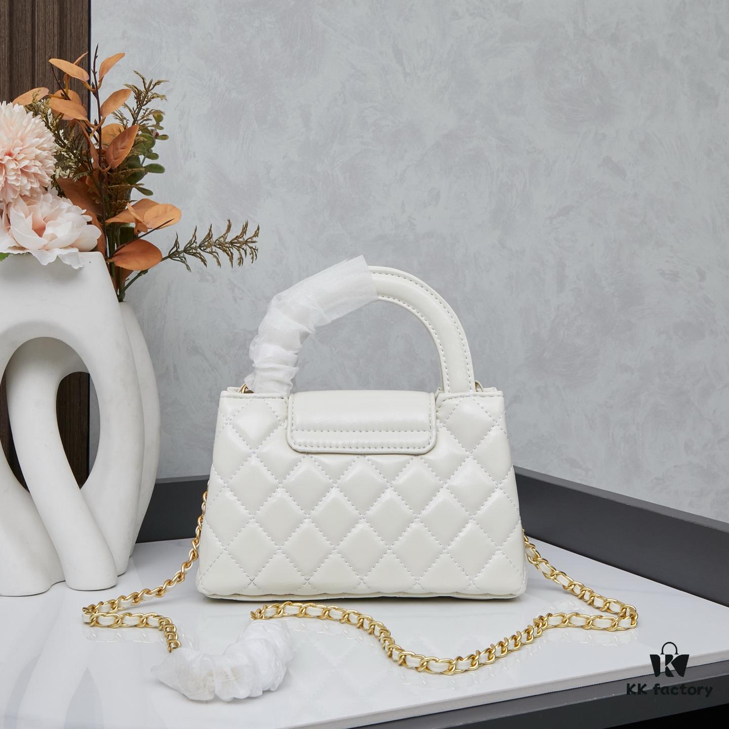693043e3f09edb6de4c4db66 New Arrival with Box CHANEL 23 Kelly Chain Bag